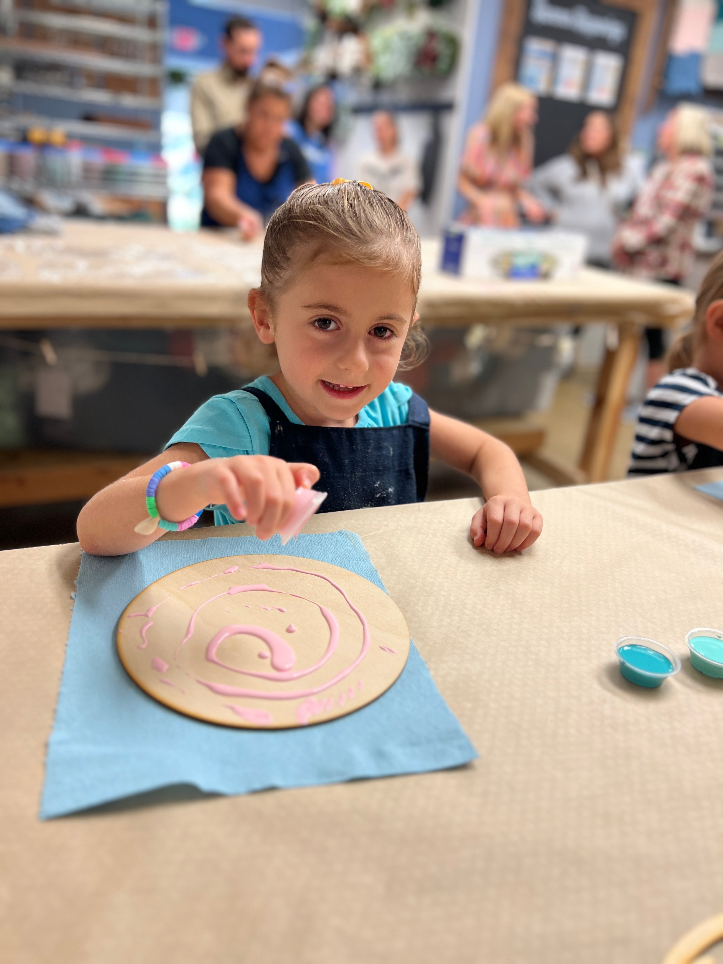 3D Dirty Pour Wood Silhouette Party