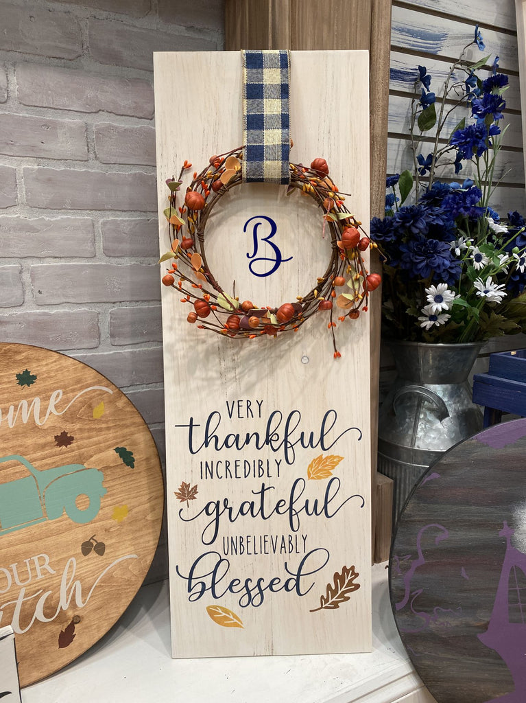 Welcome Fall & Halloween: Planks, Pallets & Rounds