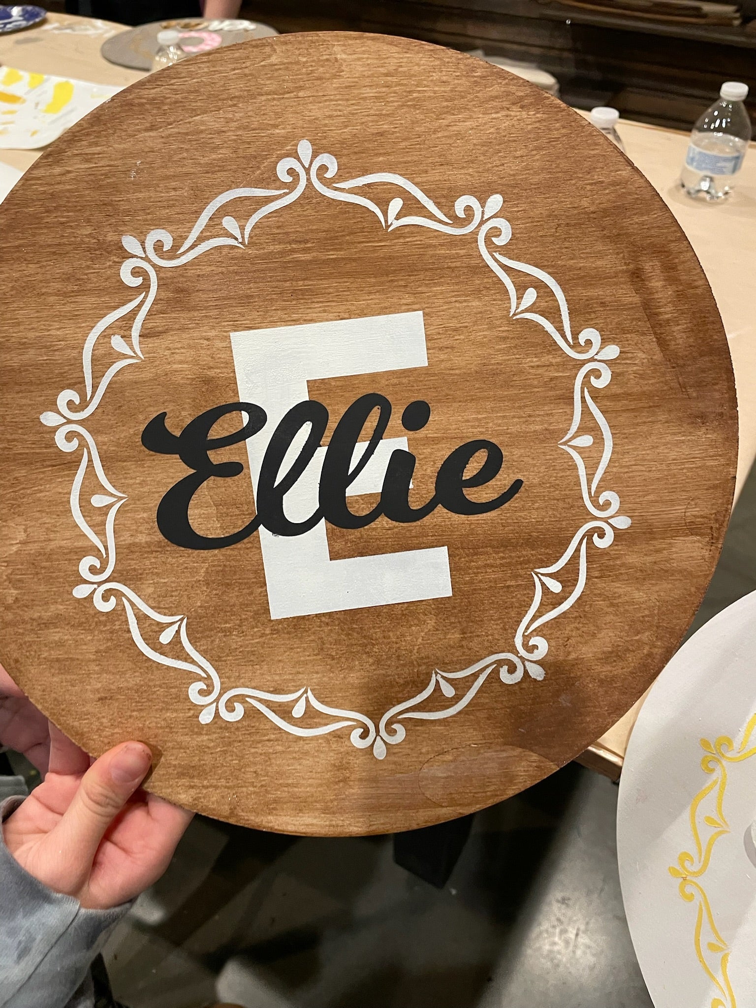 Round Monogram w/3D Name Party