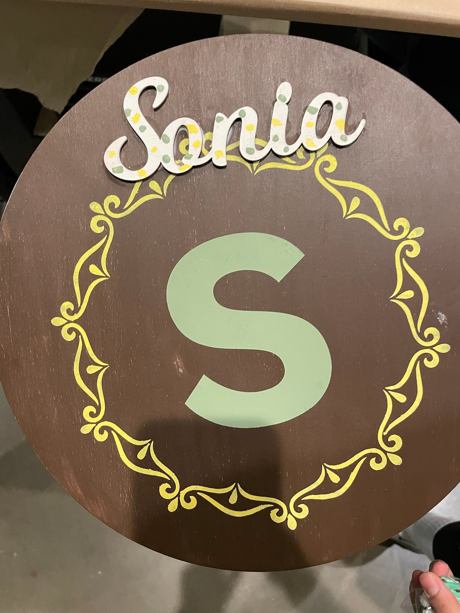 Round Monogram w/3D Name Party