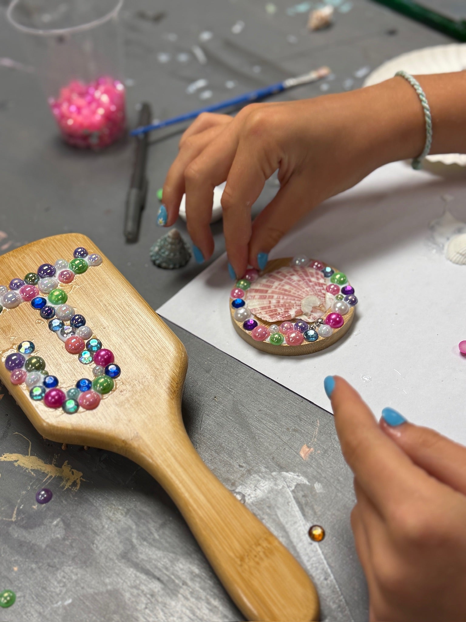 Decoden Art: Comb & Mirror Party