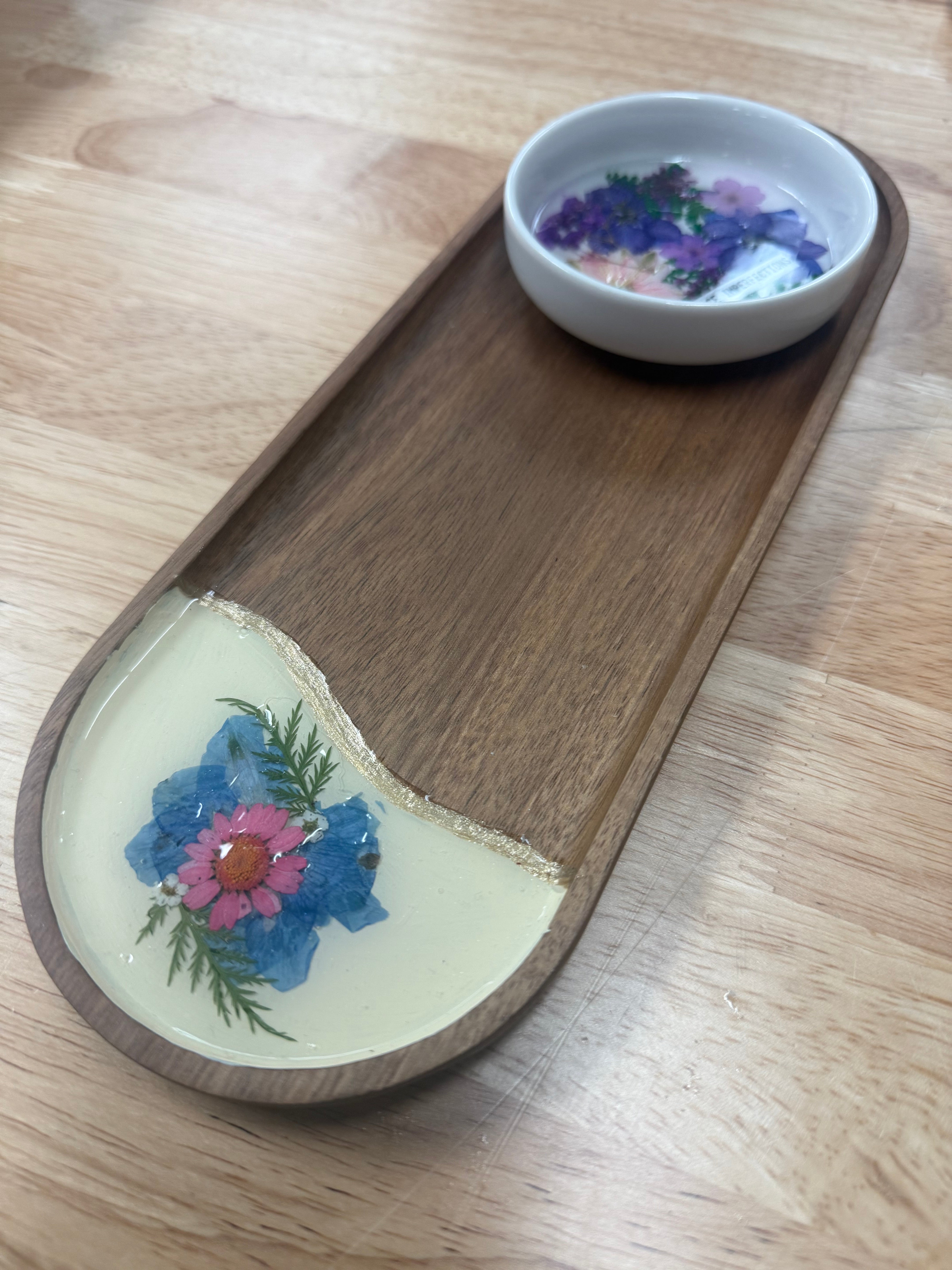 05/16/25 6:00pm Pressed Flower Trinkets & Tray Workshop
