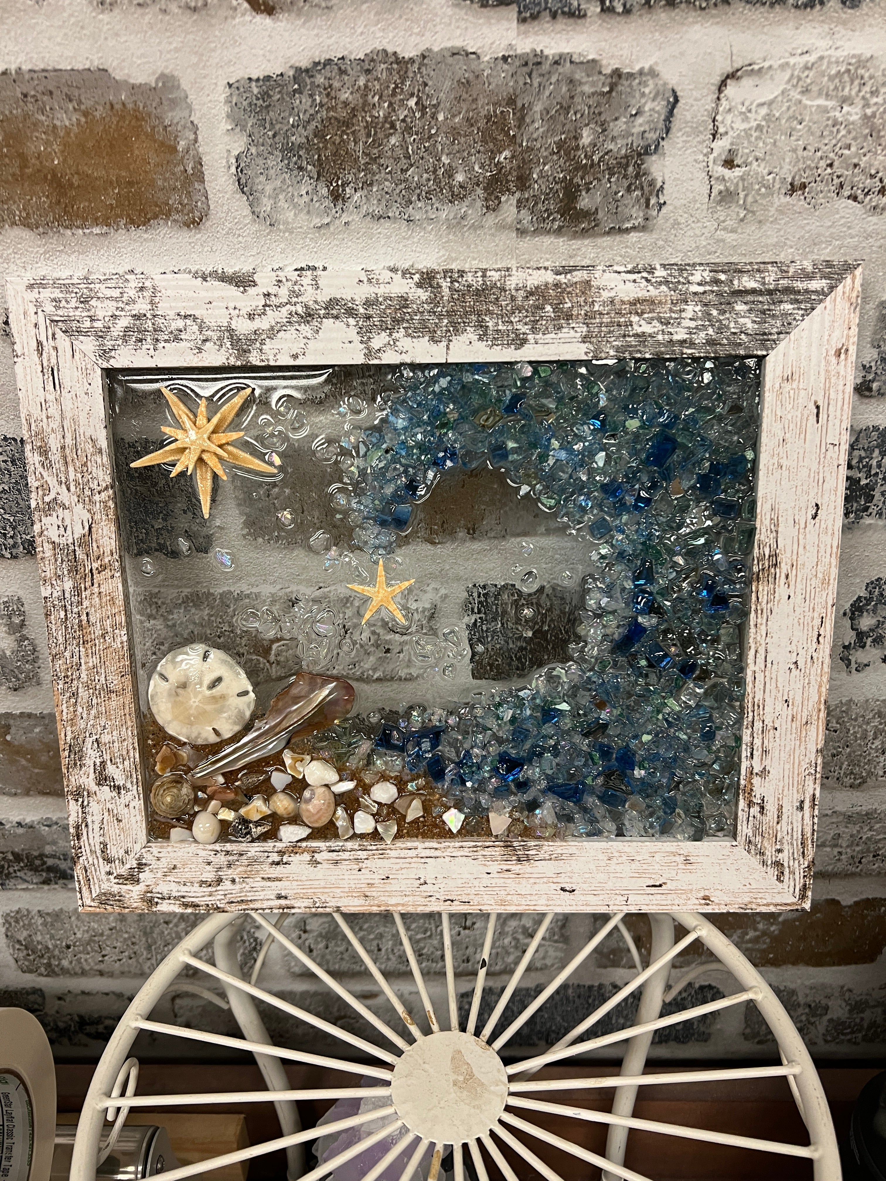 05/10/25 6:00pm - Crushed Glass Resinscape Frames