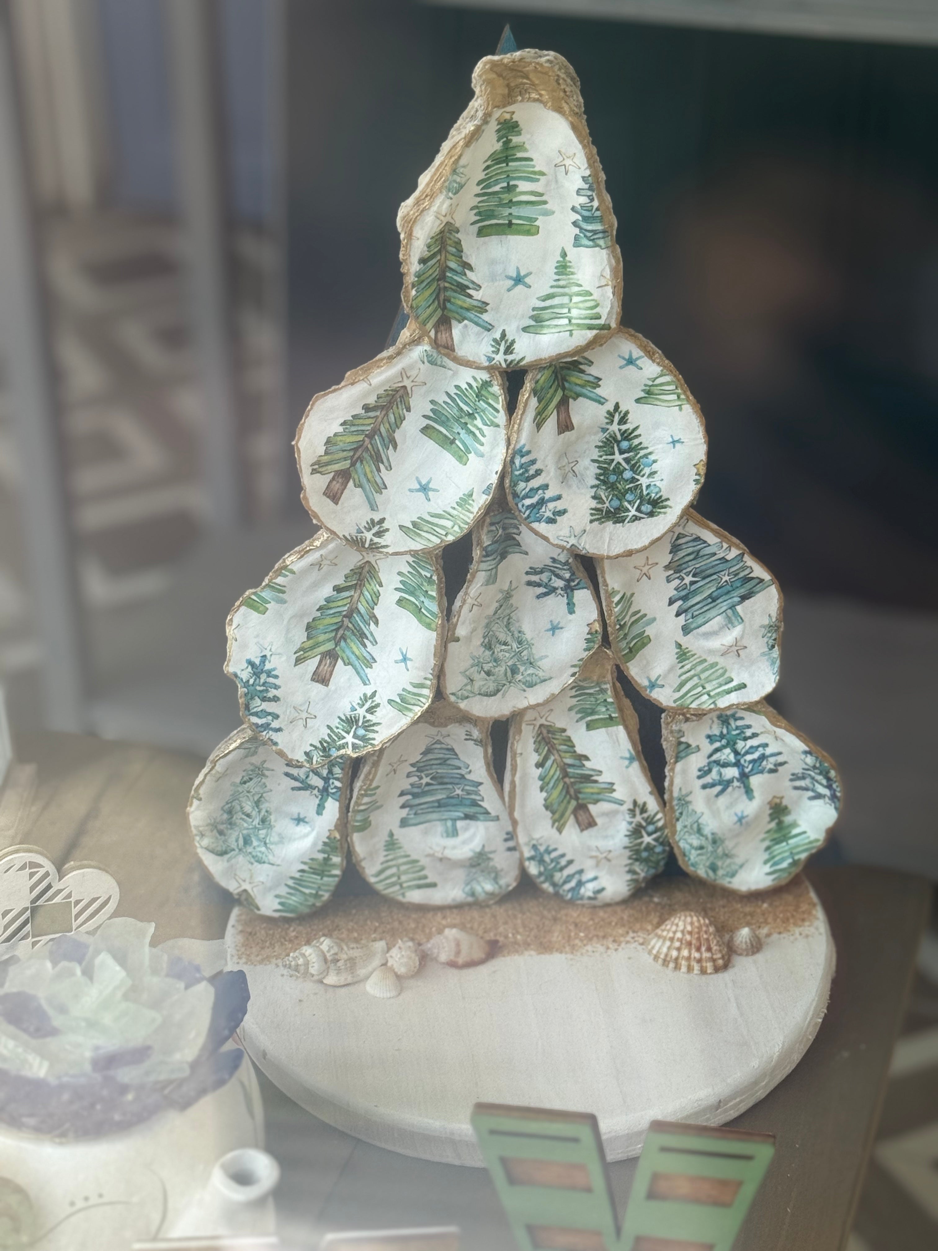 08/20/25 6:00pm Deco Shell Trees