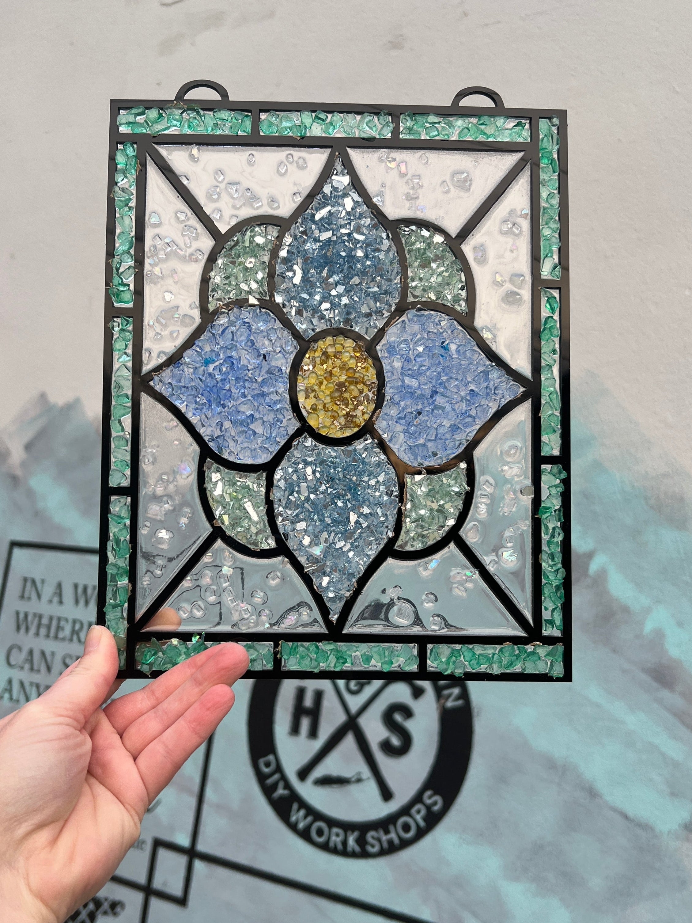 05/15/25 6:00pm Crushed Glass Resinscape Suncatchers