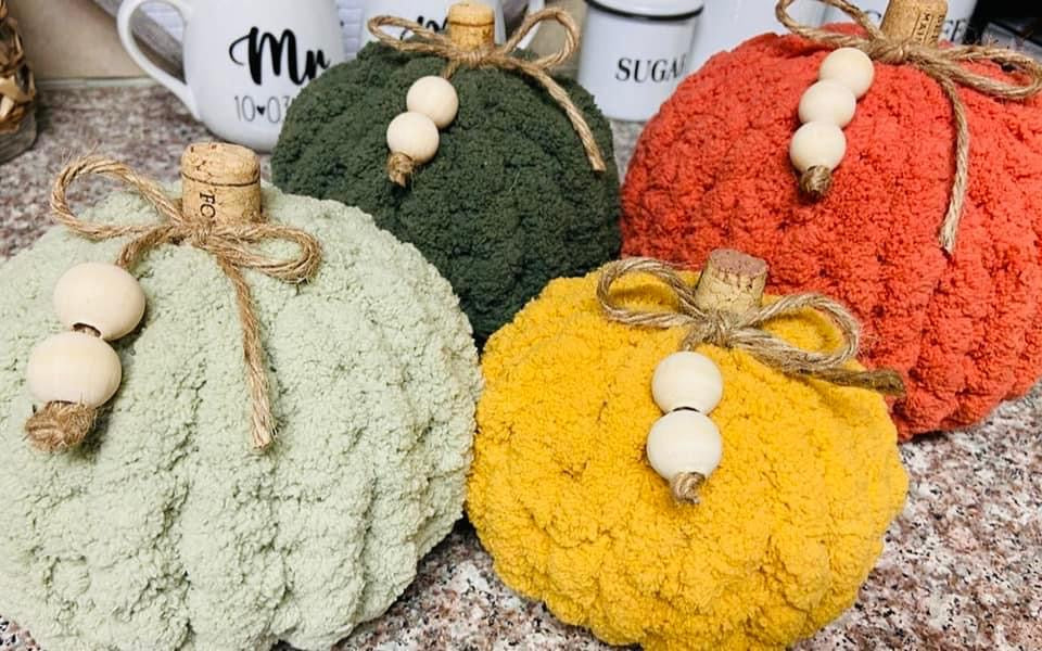 09/28/25 11:30am Cozy Knit Pumpkin Trio @ Sayville