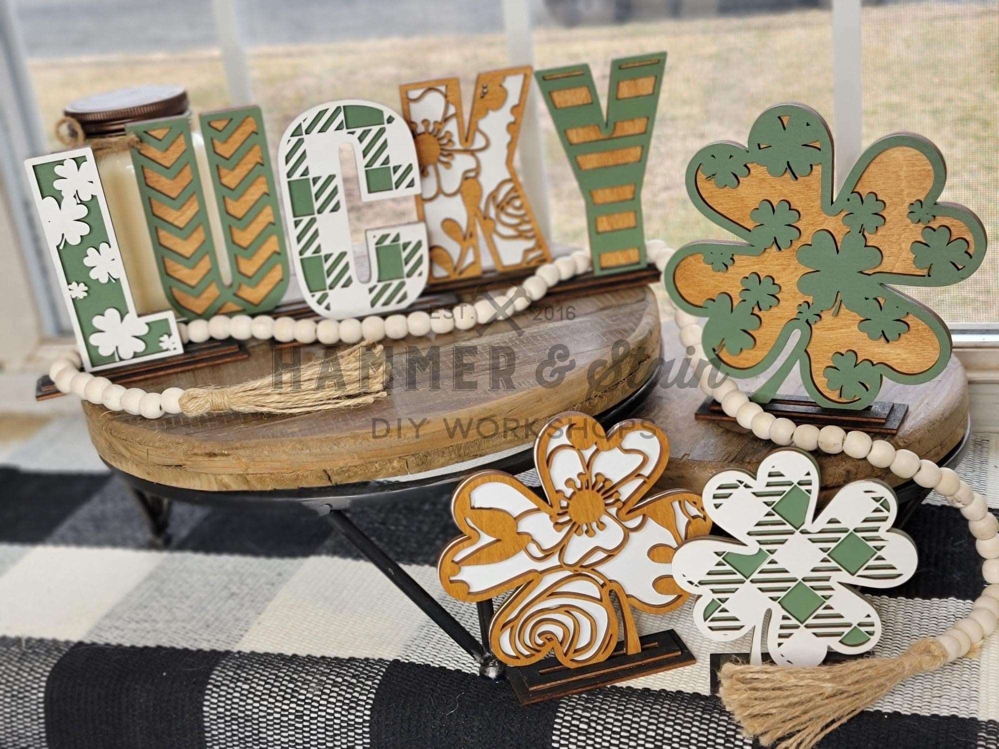 3D Lucky Clover Tabletop Decor