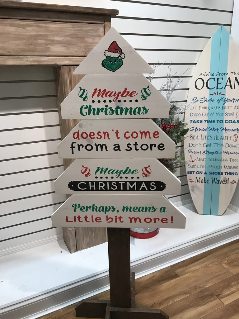 Grinch Wood Pallet Tree